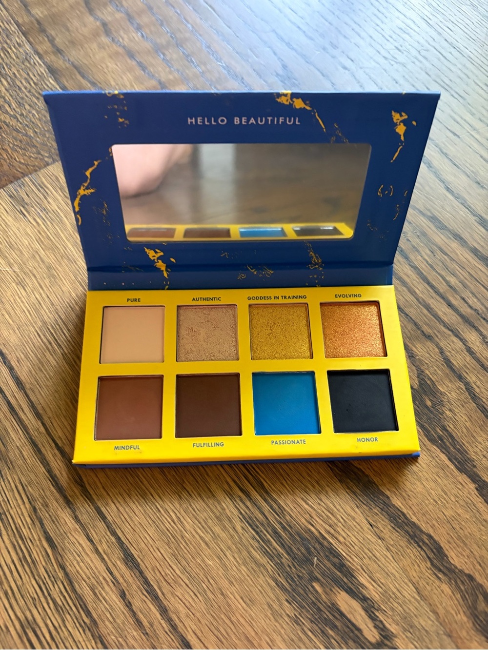 Makeup Set - Picture 8 of 8